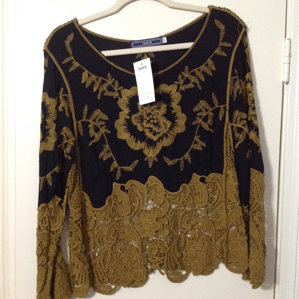 Highness Black & Gold Blouse 2X